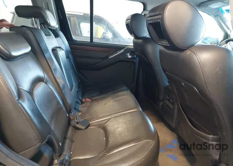 2010 Nissan Pathfinder Le z USA, uszkodzony, nr VIN 5N1AR1NB6AC618753